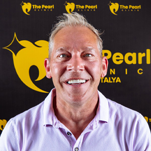 E-max laminate veneers smile transformation at The Pearl Clinic Antalya
